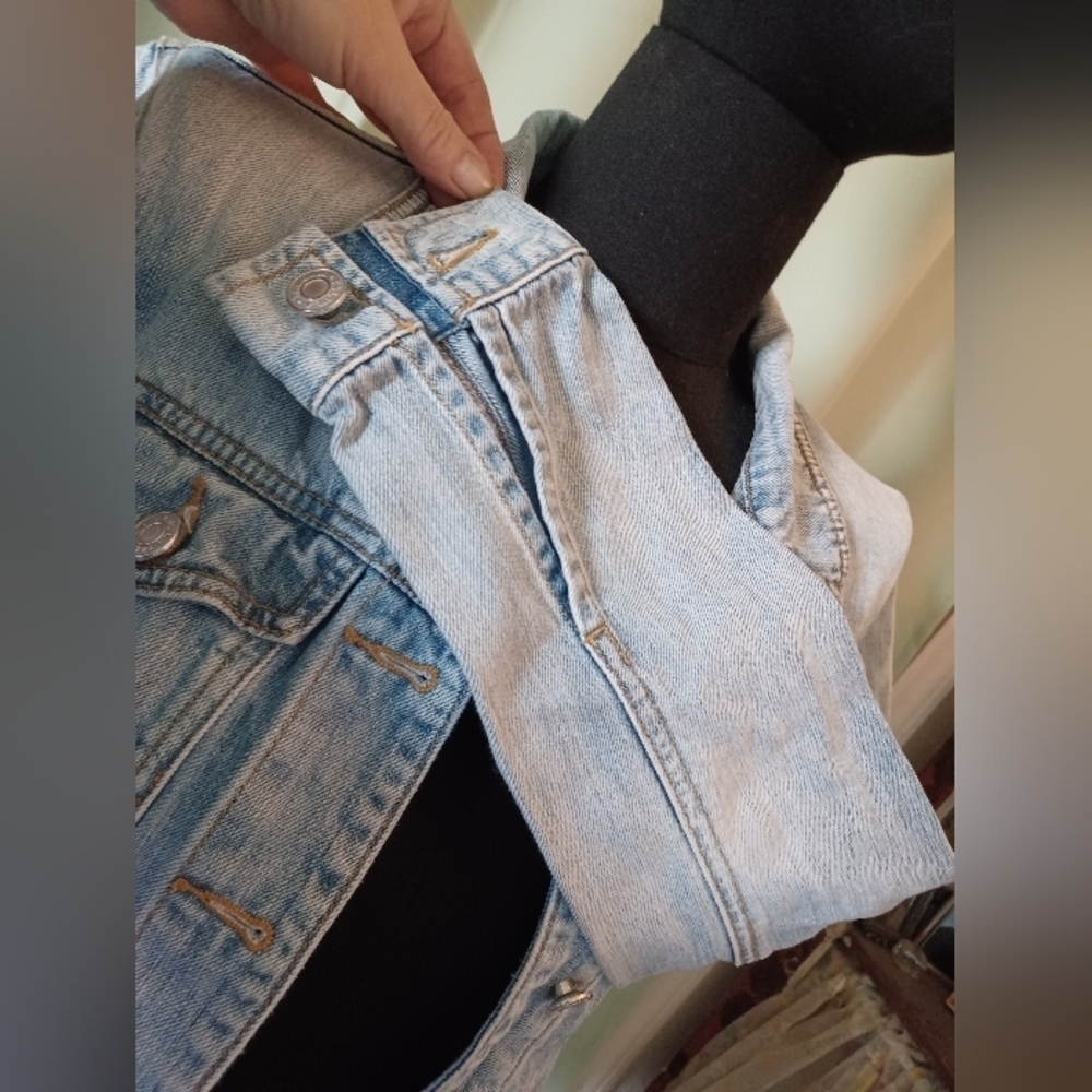 Talula Vintage Light Blue Denim Jacket - Picture 5 of 16